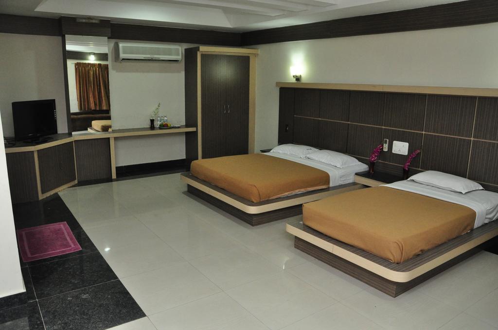 Green Coconut Resort Ченнаї Номер фото