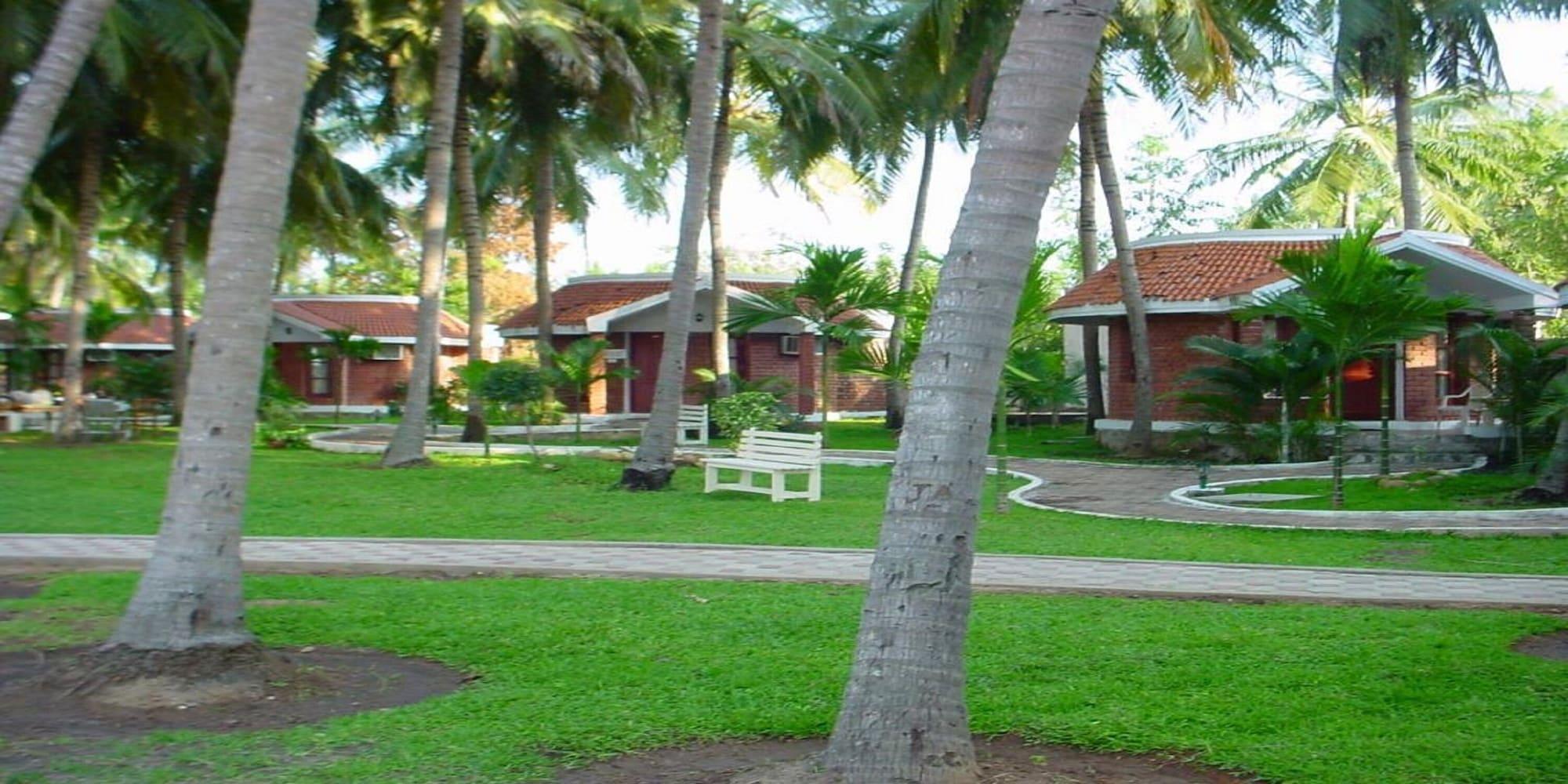 Green Coconut Resort Ченнаї Екстер'єр фото
