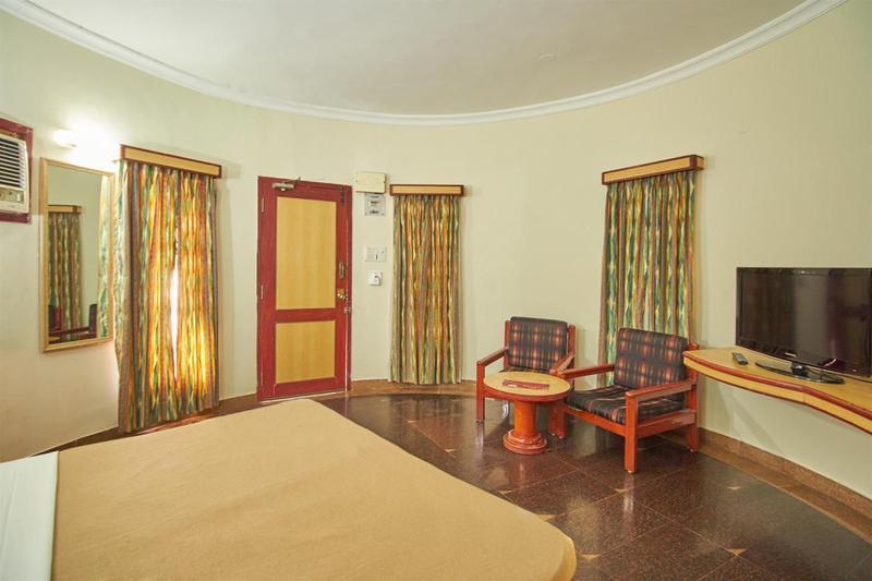 Green Coconut Resort Ченнаї Екстер'єр фото