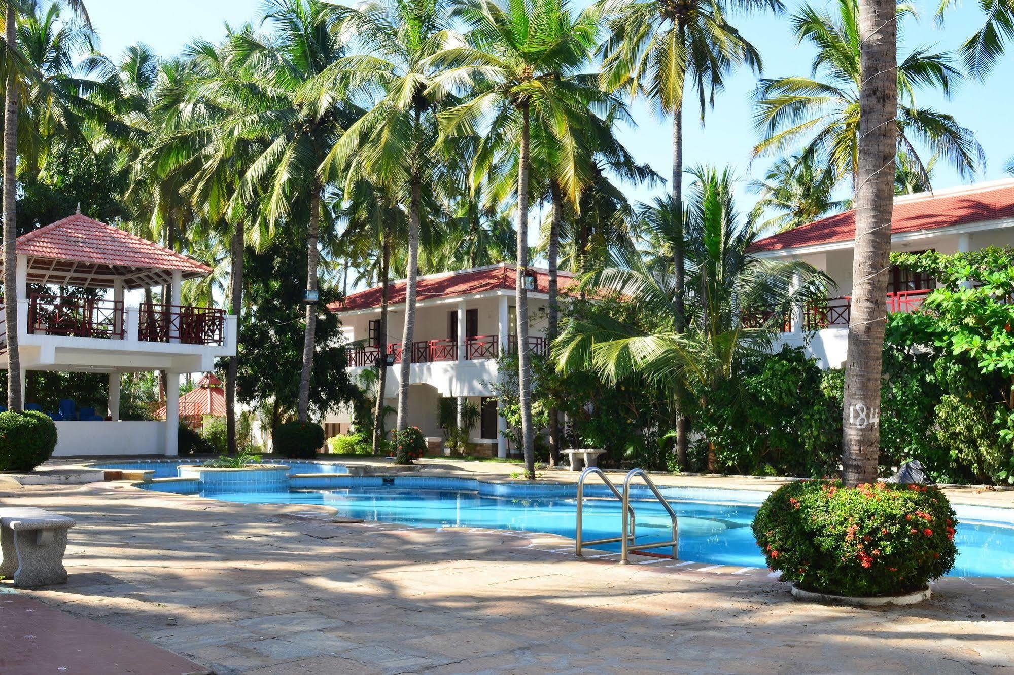 Green Coconut Resort Ченнаї Екстер'єр фото